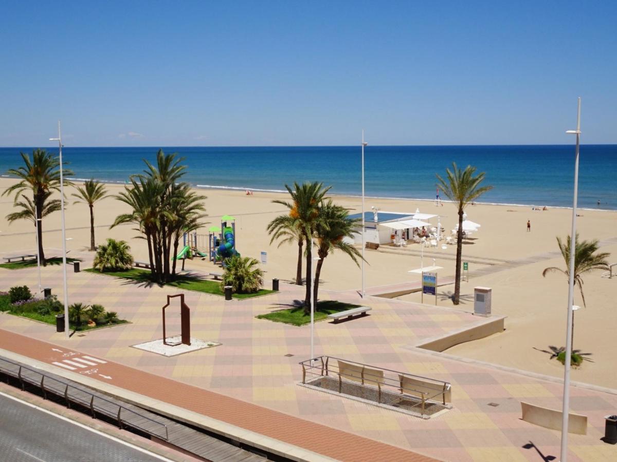 Neptuno 27 - Primera Linea De Playa Apartment *