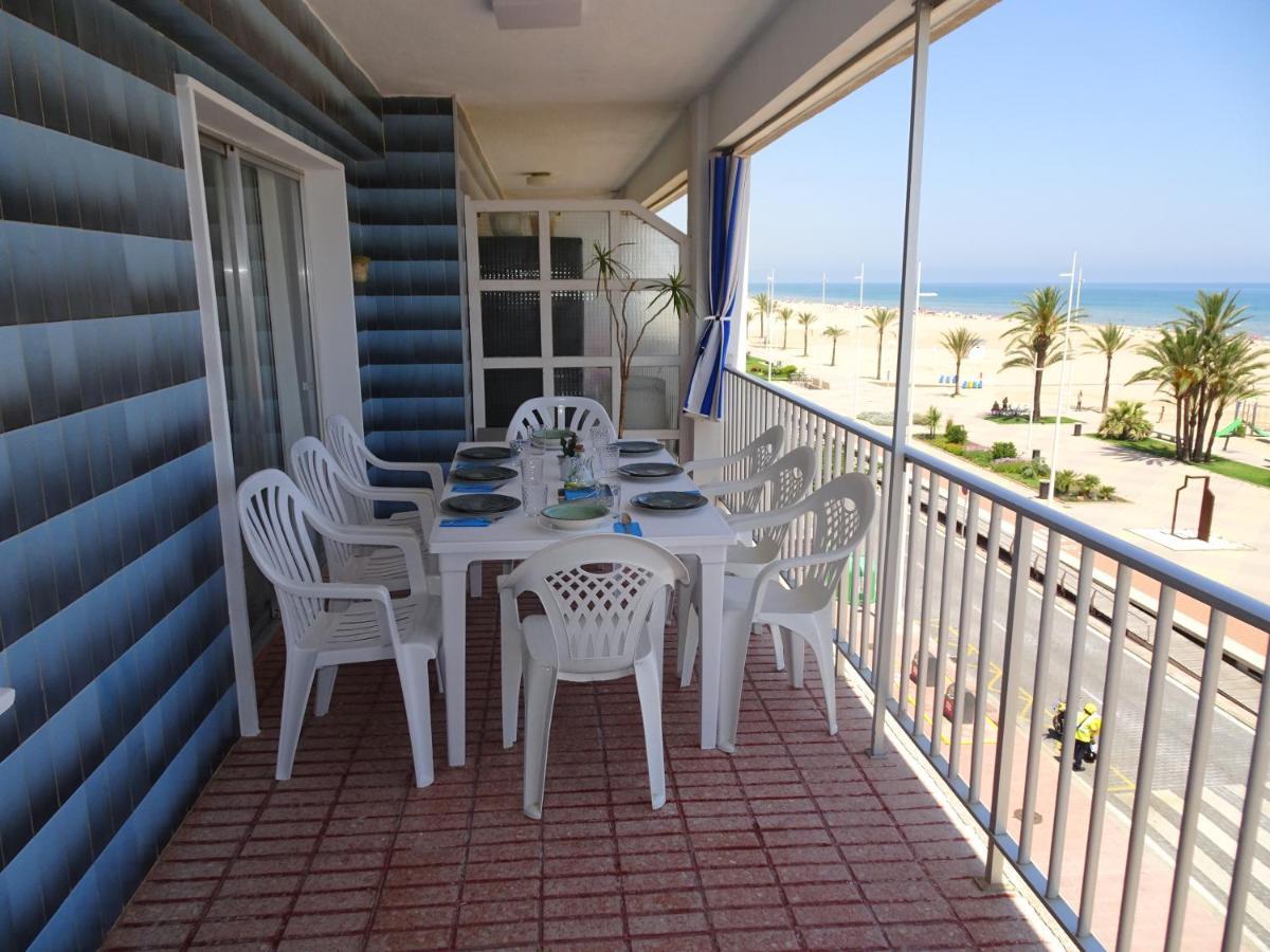 Neptuno 27 - Primera Linea De Playa Apartment *