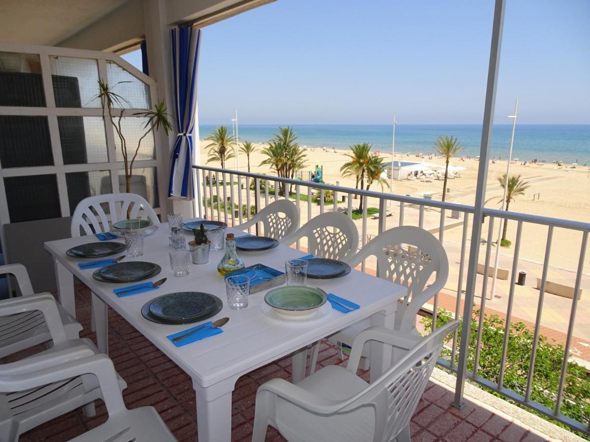 Neptuno 27 - Primera Linea De Playa Apartment
